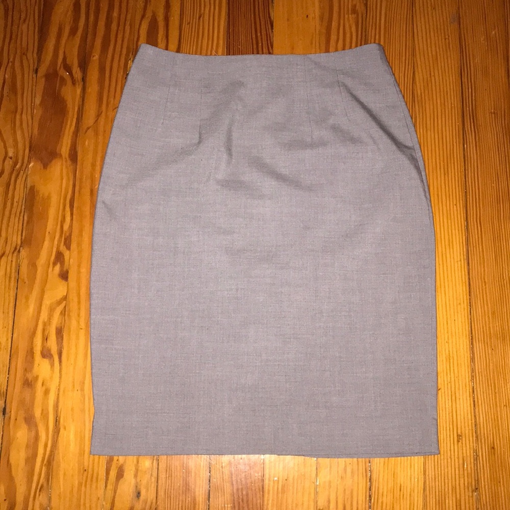 ♦️FINAL PRICE♦️Gorgeous Gray Pencil Skirt❤️